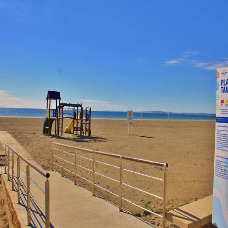 Beach Breeze Townhouse By The Beach ซานตาโปลา ภายนอก รูปภาพ