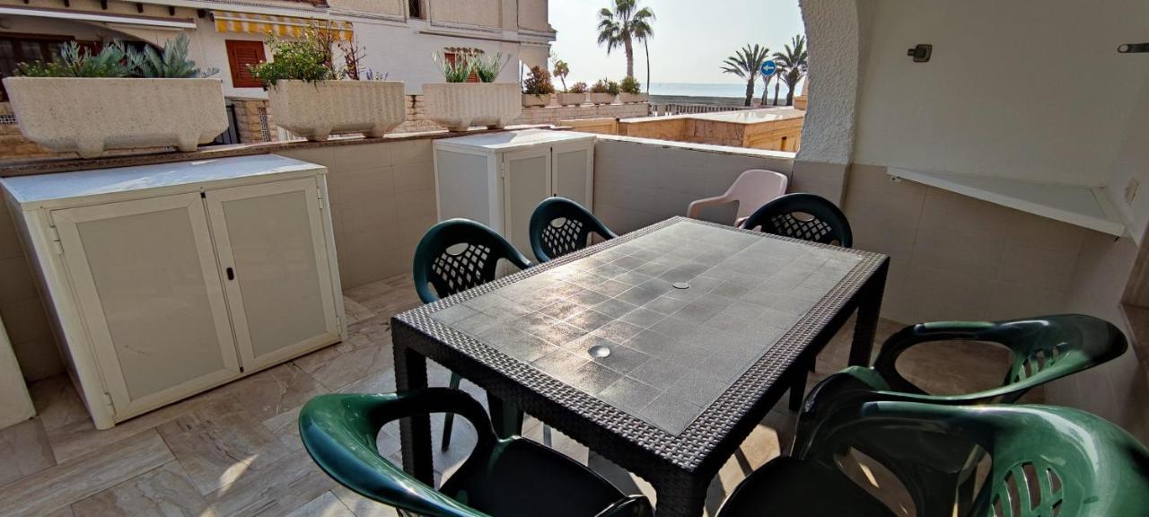 Beach Breeze Townhouse By The Beach ซานตาโปลา ภายนอก รูปภาพ